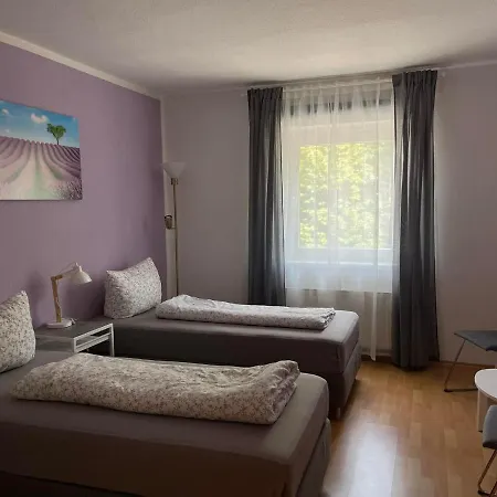 Lage 2 Zimmerwohnung Mit Balkon Und Bester Aussicht In Og 2 Links *