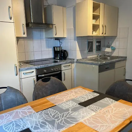 Apartment Lage 2 Zimmerwohnung Mit Balkon Und Bester Aussicht In Og 2 Links