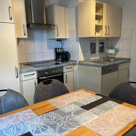 Apartment Lage 2 Zimmerwohnung Mit Balkon Und Bester Aussicht In Og 2 Links