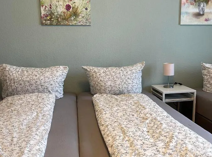 Lage 2 Zimmerwohnung Mit Balkon Und Bester Aussicht In Og 2 Links * ロストック